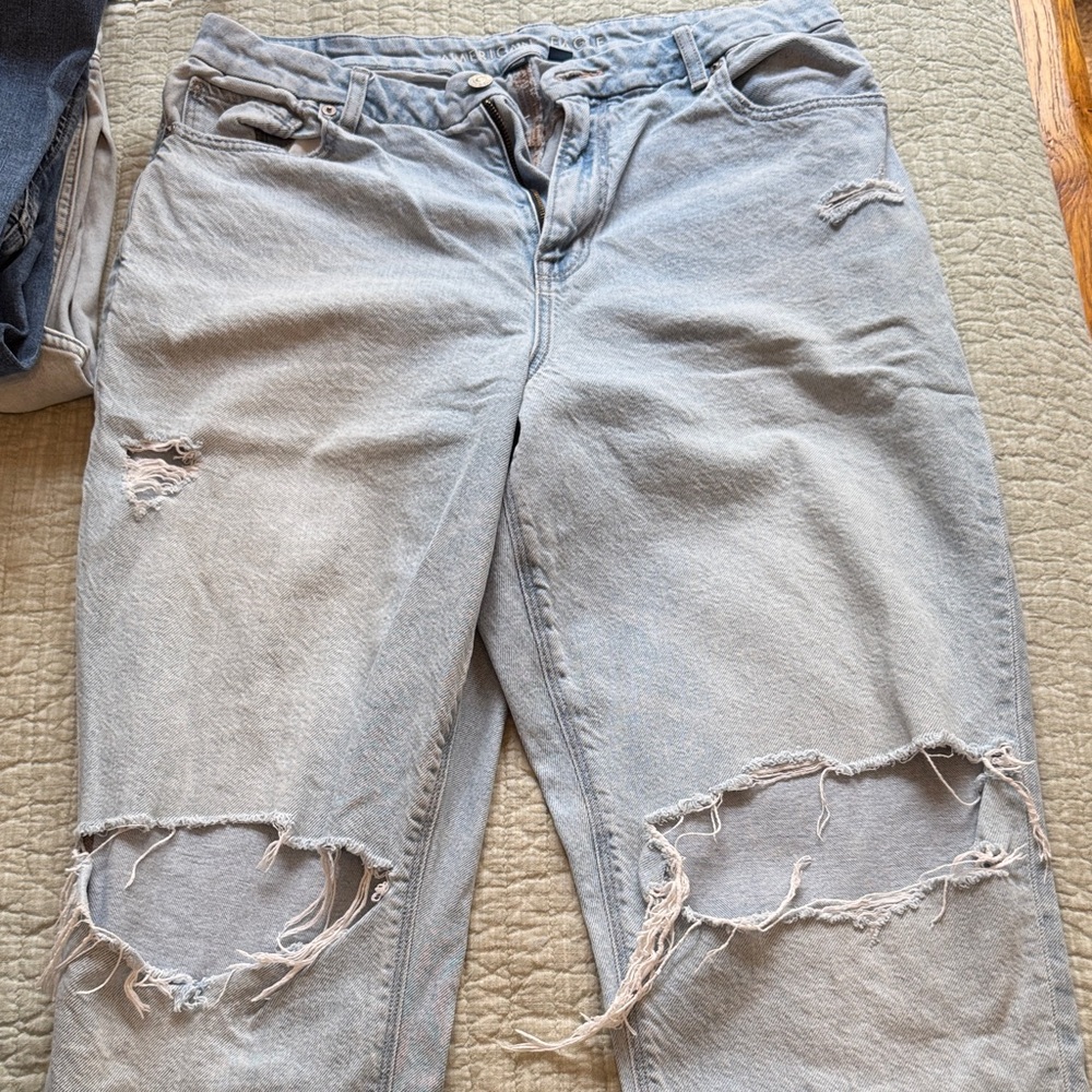 American Eagle Outfitters Light Blue Denim Jeans